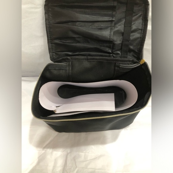 Large Black PU gold zip around makeup cosmetics beauty case bag with compartment - Picture 4 of 11